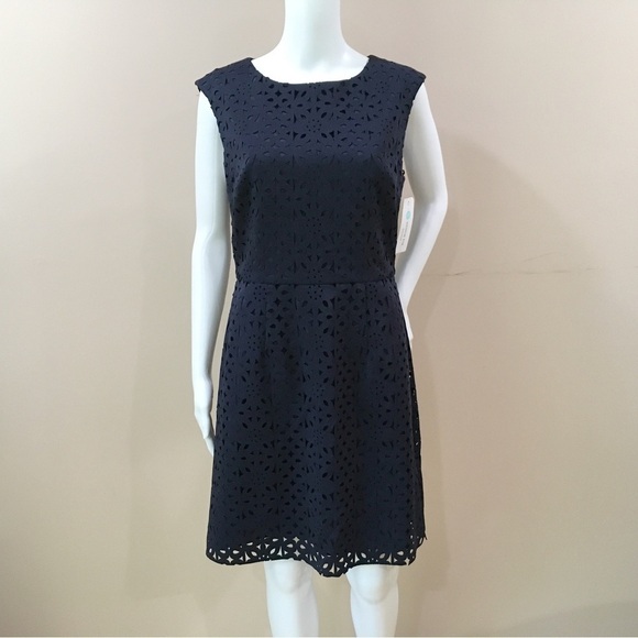 NWT Trina Turk Carousel Lasercut  A Line dress - Picture 1 of 7